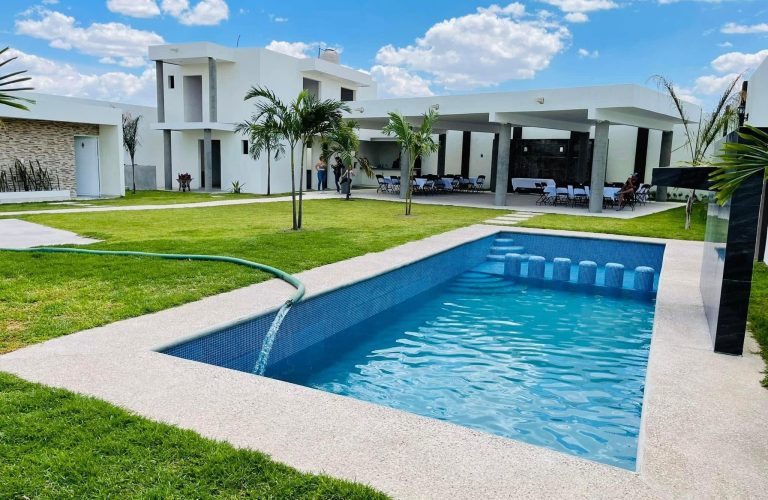 Quinta La Plaza 2.jpg